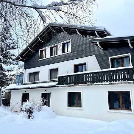 Lauranoure Centre Station A 150 M Du Jandri 3s *