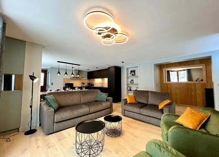 Lauranoure Centre Station A 150 M Du Jandri 3s Ле дез Альп