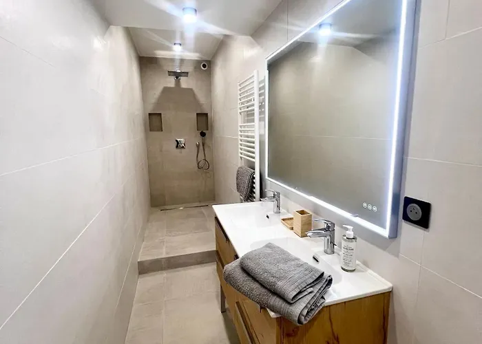 Lauranoure Centre Station A 150 M Du Jandri 3s Apartment